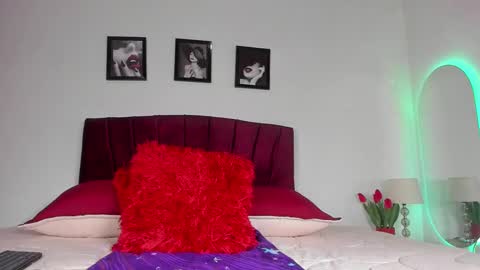 scarlett_jank online show from 11/17/25, 08:25