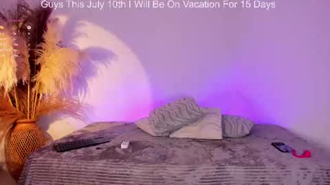 Snapshot of scarlett_keitt chatting on 07/07/26, 11:36 scarlet online show from 07/07/26, 11:36