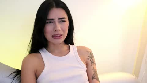 Lauren Scarlett online show from 10/23/25, 08:40