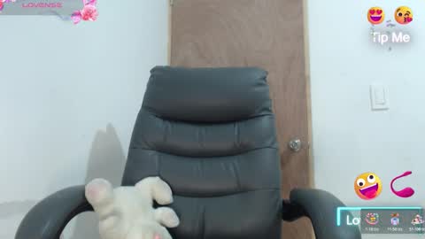 Scarlett online show from 11/26/25, 02:40