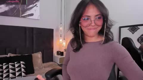 Snapshot of scarlett_musik chatting on 02/04/26, 10:47 Scarllett online show from 02/04/26, 10:47