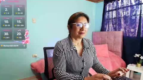 Snapshot of scarlett_mystic chatting on 10/07/25, 01:30 Scarlett online show from 10/07/25, 01:30