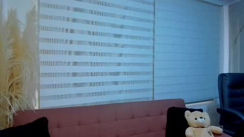 Snapshot of scarlett_raven_ chatting on 03/02/26, 08:37 scarlett_raven_ online show from 03/02/26, 08:37