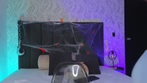 Scarlett online show from 10/28/25, 05:11