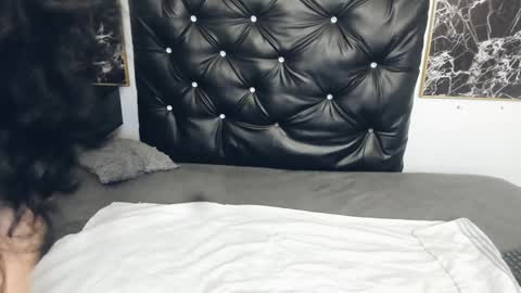 Scarlett online show from 01/21/25, 07:06