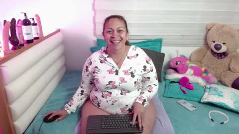 Snapshot of scarlettbooty chatting on 05/23/26, 10:30 scarlettbooty online show from 05/23/26, 10:30
