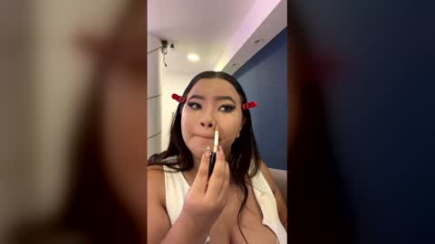 Snapshot of scarlettdavis1_ chatting on 05/23/26, 12:20 ScarlettDavis1 online show from 05/23/26, 12:20