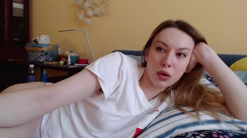 Snapshot of scarlettford chatting on 02/26/25, 01:08 Scarlett online show from 02/26/25, 01:08