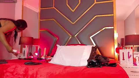 Scarlett Hot online show from 12/15/25, 12:09