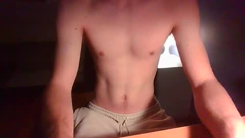 Snapshot of scarlettjoehandjob chatting on 01/18/25, 12:02 scarlettjoehandjob online show from 01/18/25, 12:02