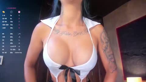 Snapshot of scarlettsinclaiir_ chatting on 02/10/26, 04:44 scarlettsinclaiir_ online show from 02/10/26, 04:44