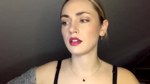 Snapshot of scarlettxblonde chatting on 05/21/26, 06:31 ScarlettxBlonde online show from 05/21/26, 06:31