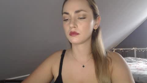 Snapshot of scarlettxblonde chatting on 06/04/26, 07:03 ScarlettxBlonde online show from 06/04/26, 07:03