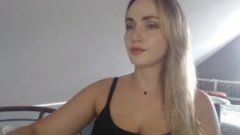 Snapshot of scarlettxblonde chatting on 07/01/26, 02:18 ScarlettxBlonde online show from 07/01/26, 02:18