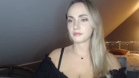 Snapshot of scarlettxblonde chatting on 07/07/26, 08:13 ScarlettxBlonde online show from 07/07/26, 08:13