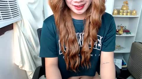 Snapshot of scarletxxxx chatting on 12/19/24, 03:18 Queen Scarlet online show from 12/19/24, 03:18