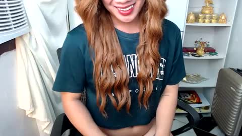 Snapshot of scarletxxxx chatting on 12/19/24, 03:30 Queen Scarlet online show from 12/19/24, 03:30