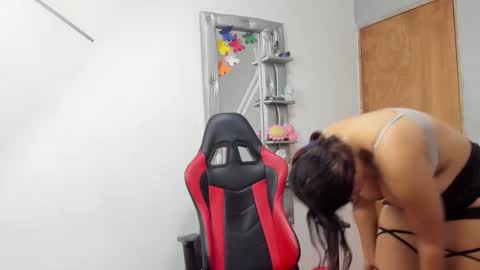 scarllet_lan online show from 12/07/24, 07:27