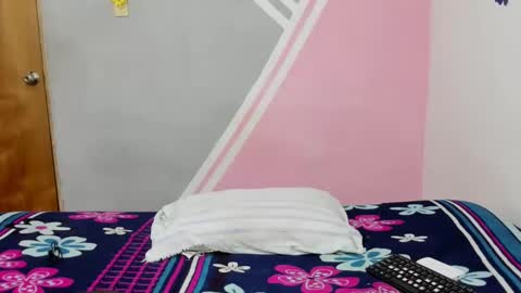 scarllet_lan online show from 02/09/25, 02:28