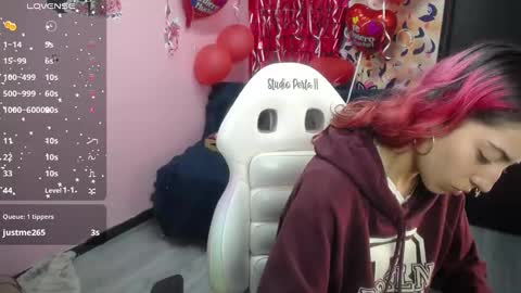 Scarllett online show from 02/26/25, 08:04