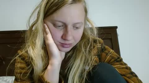 ScarTit Bernhard online show from 03/04/25, 05:42