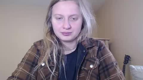 Snapshot of scartit chatting on 01/12/26, 08:25 ScarTit Bernhard online show from 01/12/26, 08:25