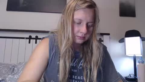 Snapshot of scartit chatting on 06/18/26, 07:51 ScarTit Bernhard online show from 06/18/26, 07:51