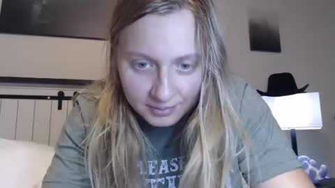 Snapshot of scartit chatting on 07/20/26, 12:03 ScarTit Bernhard online show from 07/20/26, 12:03