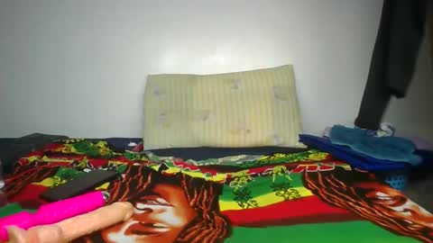 scentedfriction online show from 09/30/25, 06:07