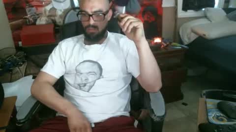 schemin10248 online show from 04/23/26, 01:07