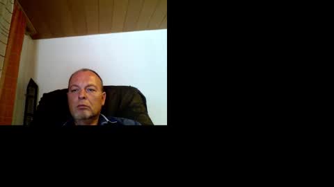 Snapshot of schnibschnab chatting on 09/15/25, 12:27 schnibschnab online show from 09/15/25, 12:27
