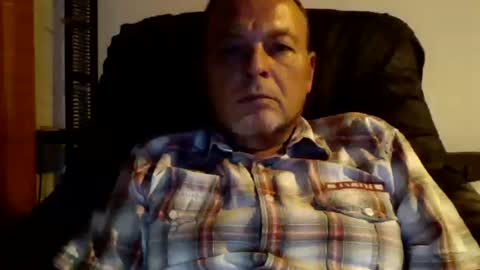 Snapshot of schnibschnab chatting on 09/18/25, 02:13 schnibschnab online show from 09/18/25, 02:13