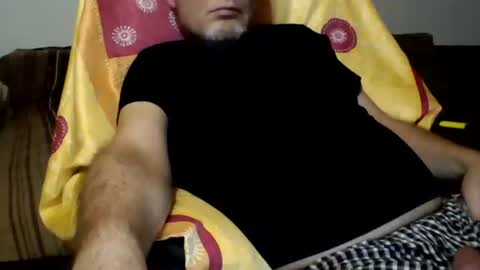 Snapshot of schnibschnab chatting on 09/30/25, 01:10 schnibschnab online show from 09/30/25, 01:10