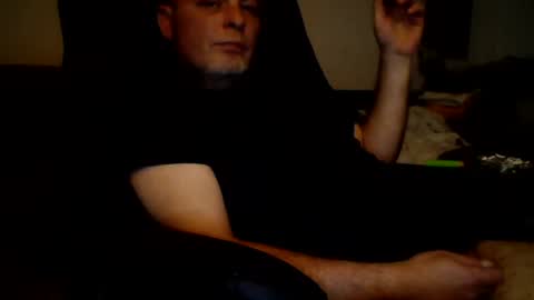 Snapshot of schnibschnab chatting on 10/07/25, 12:19 schnibschnab online show from 10/07/25, 12:19