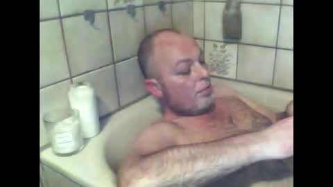 Snapshot of schnibschnab chatting on 11/24/25, 06:07 schnibschnab online show from 11/24/25, 06:07