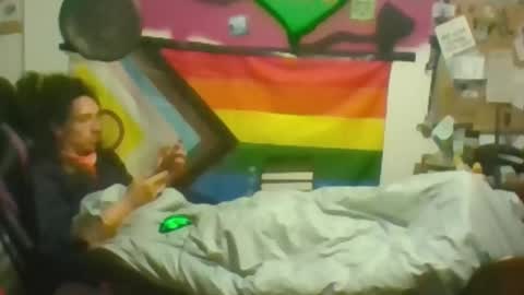 Snapshot of schnico chatting on 10/03/25, 03:47 schmidti online show from 10/03/25, 03:47