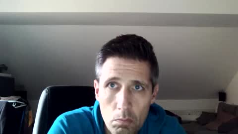 Snapshot of schnuckigeil chatting on 12/04/24, 02:04 Dildomen online show from 12/04/24, 02:04