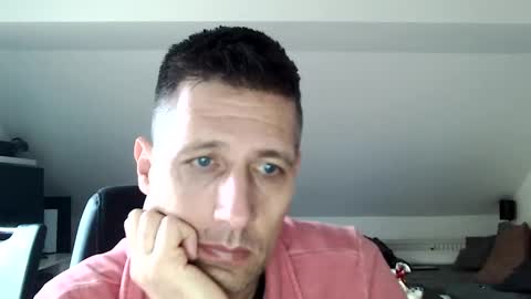 Snapshot of schnuckigeil chatting on 02/11/25, 02:57 Dildomen online show from 02/11/25, 02:57