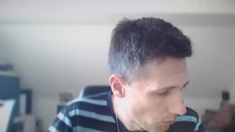 Snapshot of schnuckigeil chatting on 03/06/25, 12:19 Dildomen online show from 03/06/25, 12:19