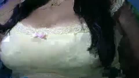 mai latina online show from 04/24/26, 12:57