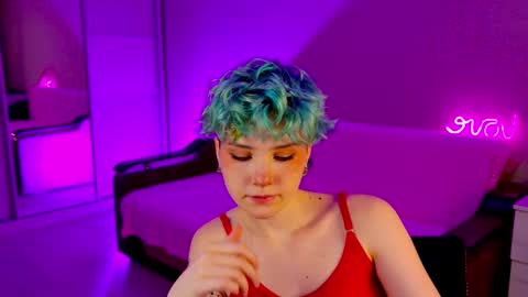 Snapshot of school_love chatting on 12/11/24, 01:06 Rina online show from 12/11/24, 01:06