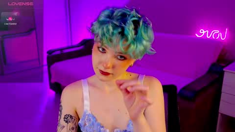 Snapshot of school_love chatting on 12/11/24, 04:09 Rina online show from 12/11/24, 04:09