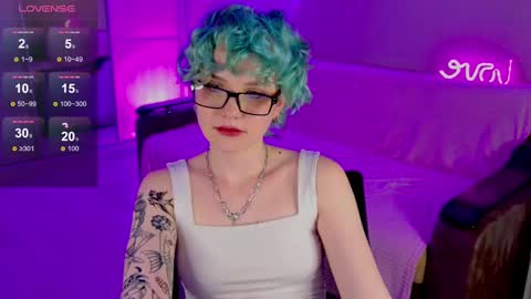 Snapshot of school_love chatting on 02/23/25, 04:13 Rina online show from 02/23/25, 04:13