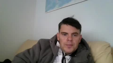 Snapshot of schosch01 chatting on 10/07/25, 10:23 schosch01 online show from 10/07/25, 10:23