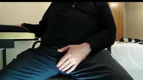 Mick online show from 10/12/25, 10:09