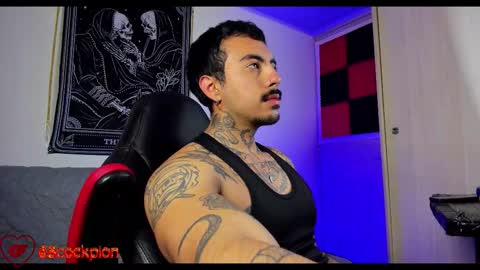 Snapshot of scockpion_ chatting on 02/13/26, 08:32 Alejandro help me to reach 200 thumps up online show from 02/13/26, 08:32