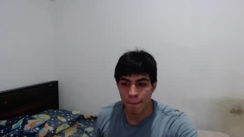 Snapshot of scoot2115 chatting on 10/26/25, 05:24 scoot2115 online show from 10/26/25, 05:24