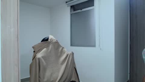 Snapshot of scott_brasher1 chatting on 01/03/25, 10:29 Twitter Scott brasher1 Instagram Camiloestuardo2 online show from 01/03/25, 10:29