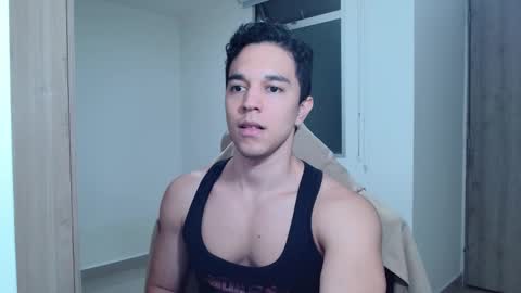 Snapshot of scott_brasher1 chatting on 01/08/25, 10:58 Twitter Scott brasher1 Instagram Camiloestuardo2 online show from 01/08/25, 10:58