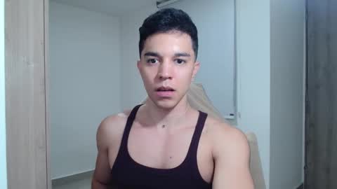 Snapshot of scott_brasher1 chatting on 01/16/25, 10:23 Twitter Scott brasher1 Instagram Camiloestuardo2 online show from 01/16/25, 10:23